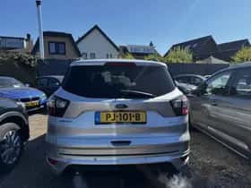 Ford Kuga (2017) thumbnail 4