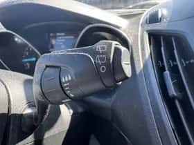 Ford Kuga (2017) thumbnail 8