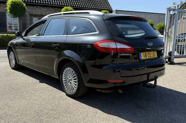 Ford Mondeo (2008) thumbnail 4