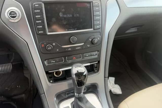 Ford Mondeo (2011) thumbnail 5