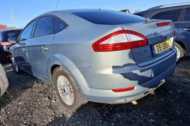 Ford Mondeo (2009) thumbnail 2