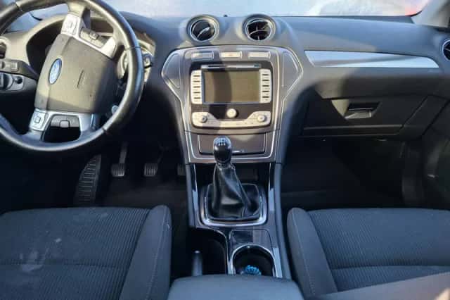 Ford Mondeo (2009) thumbnail 5