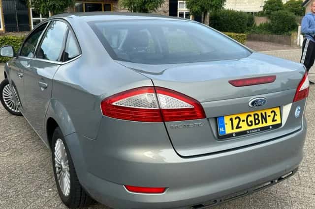 Ford Mondeo (2008) thumbnail 3
