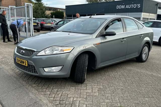 Ford Mondeo (2008) thumbnail 5