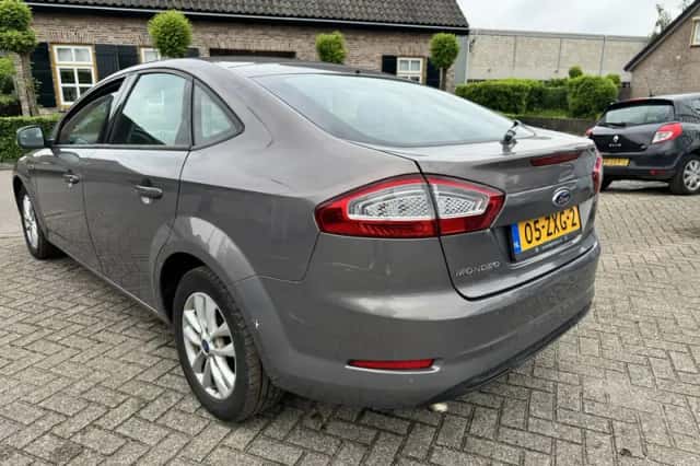 Ford Mondeo (2013) thumbnail 5
