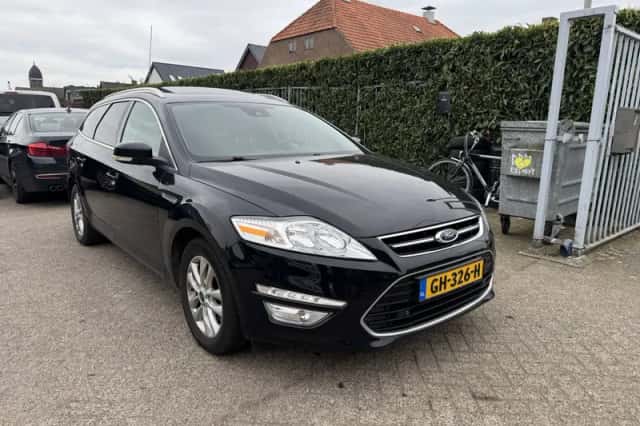 Ford Mondeo (2014) thumbnail 4