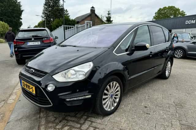 Ford S-Max (2011) thumbnail 2