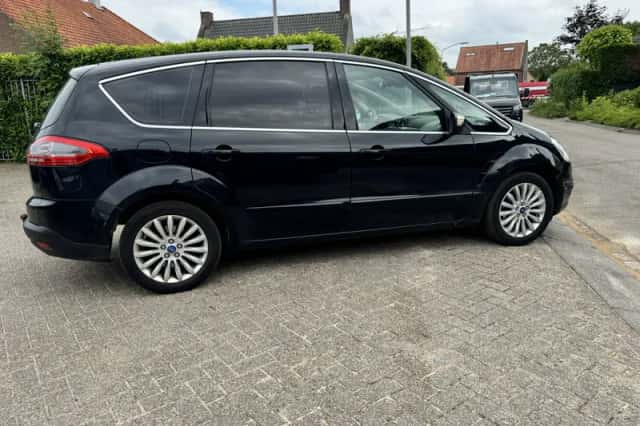 Ford S-Max (2011) thumbnail 6