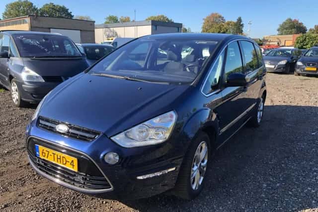 Ford S-Max (2012) thumbnail 2