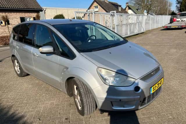 Ford S-Max (2008) thumbnail 4