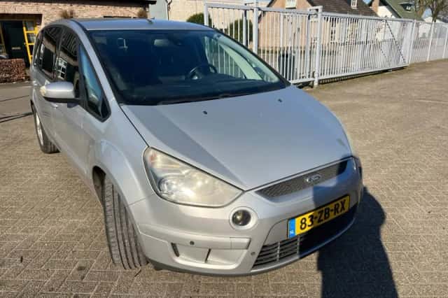 Ford S-Max (2008) thumbnail 6