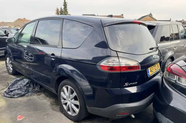 Ford S-Max (2007) thumbnail 5