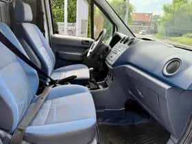 Ford Transit Connect (2010) thumbnail 9