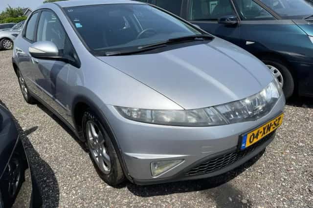 Honda Civic (2007) thumbnail 2
