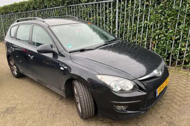Hyundai i30 (2011) thumbnail 2