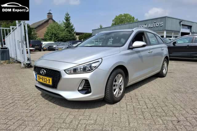 Hyundai i30 (2018) thumbnail 1