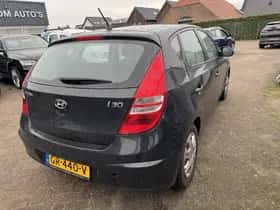 Hyundai i30 (2010) thumbnail 4