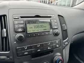 Hyundai i30 (2010) thumbnail 7