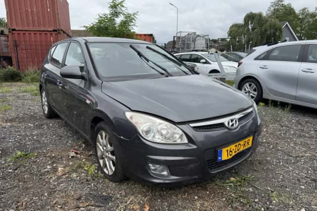 Hyundai i30 (2008) thumbnail 4