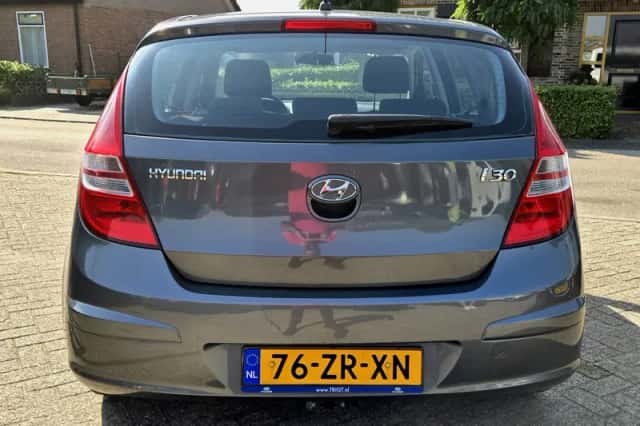 Hyundai i30 (2008) thumbnail 5