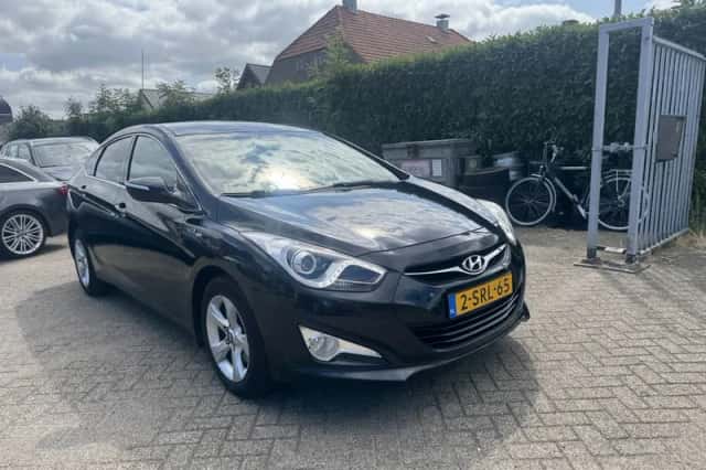 Hyundai i40 (2013) thumbnail 3