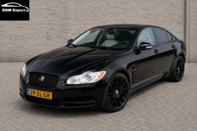 Jaguar XF (2008) thumbnail 1
