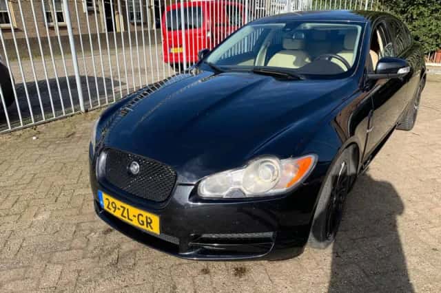 Jaguar XF (2008) thumbnail 4