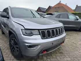 Jeep Grand Cherokee (2017) thumbnail 4