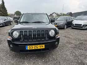 Jeep Patriot (2008) thumbnail 2