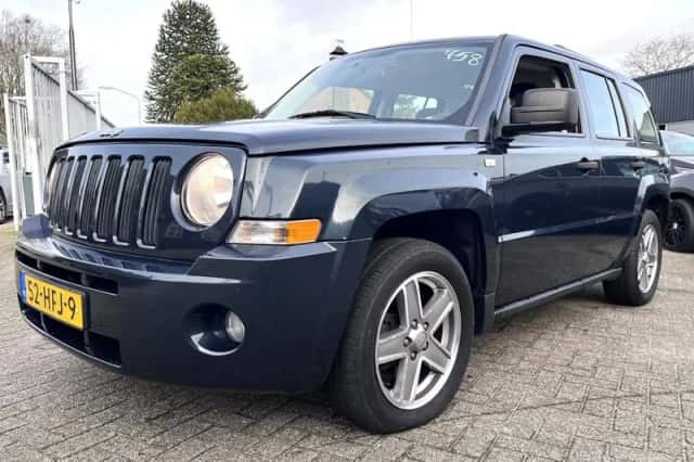 Jeep Patriot (2008) thumbnail 5