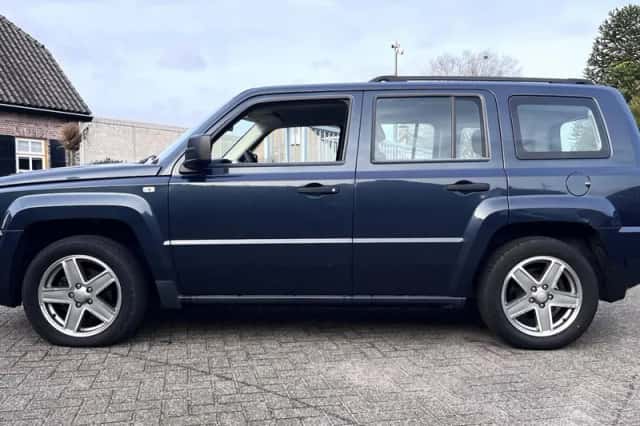 Jeep Patriot (2008) thumbnail 6