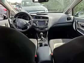 Kia Cee'd (2016) thumbnail 9