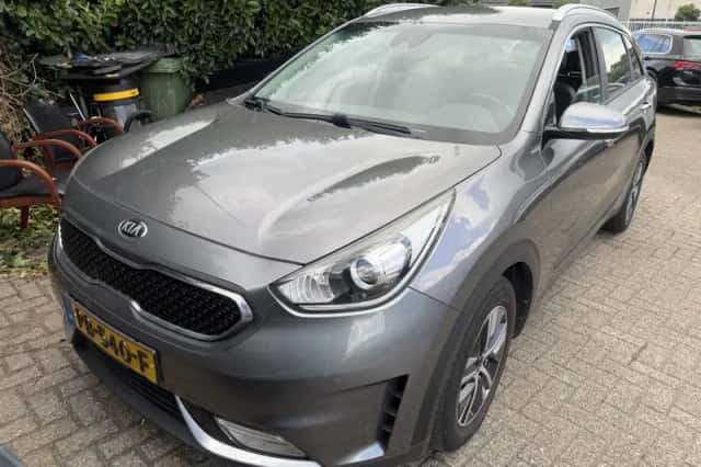 Kia Niro (2017) thumbnail 1
