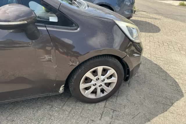 Kia Rio (2012) thumbnail 5