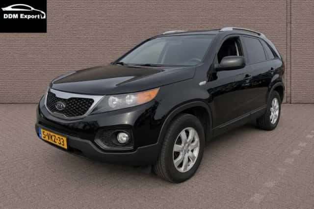 Kia Sorento (2011) thumbnail 1