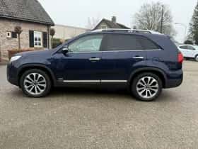 Kia Sorento (2014) thumbnail 3