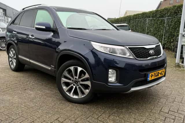 Kia Sorento (2014) thumbnail 4