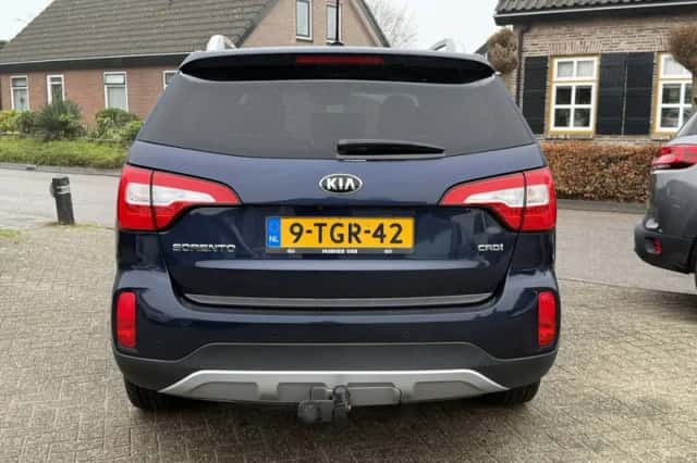Kia Sorento (2014) thumbnail 6
