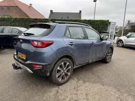 Kia Stonic (2019) thumbnail 5