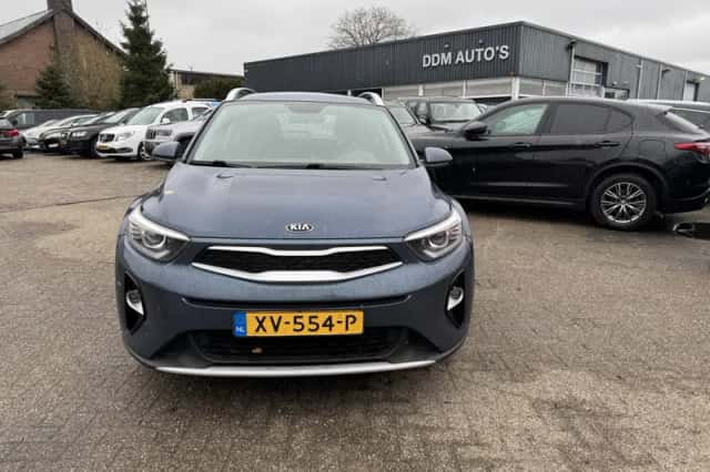 Kia Stonic (2019) thumbnail 6