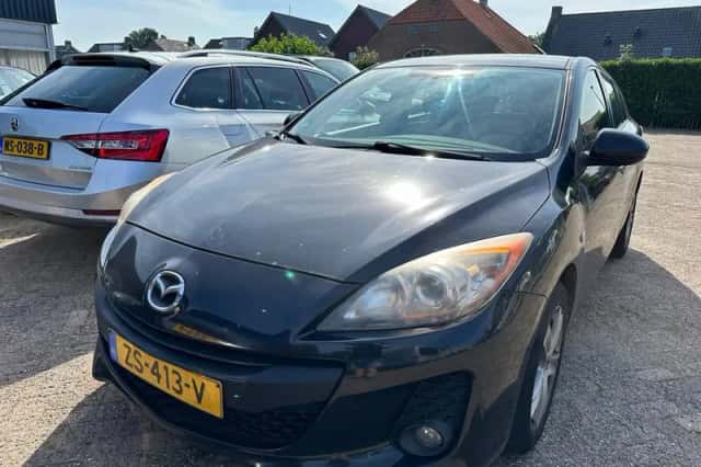 Mazda 3 (2012) thumbnail 1