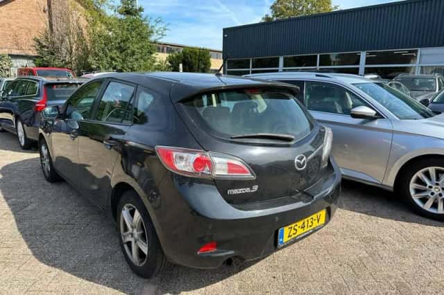 Mazda 3 (2012) thumbnail 4