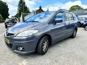 Mazda 5 (2009) thumbnail 2