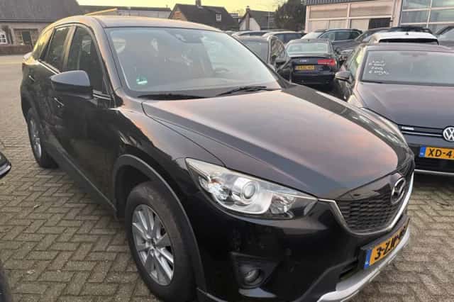 Mazda CX-5 (2015) thumbnail 2