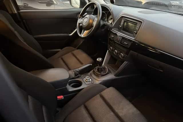 Mazda CX-5 (2015) thumbnail 3