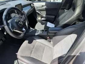 Mercedes-Benz GLA (2014) thumbnail 16