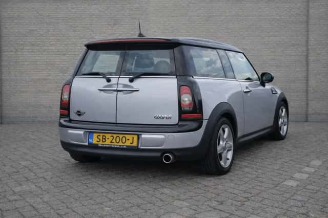 MINI Clubman (2008) thumbnail 2