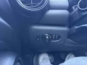 MINI Cooper (2015) thumbnail 13