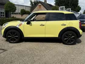 MINI Countryman (2012) thumbnail 4