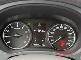 Mitsubishi Outlander (2017) thumbnail 22